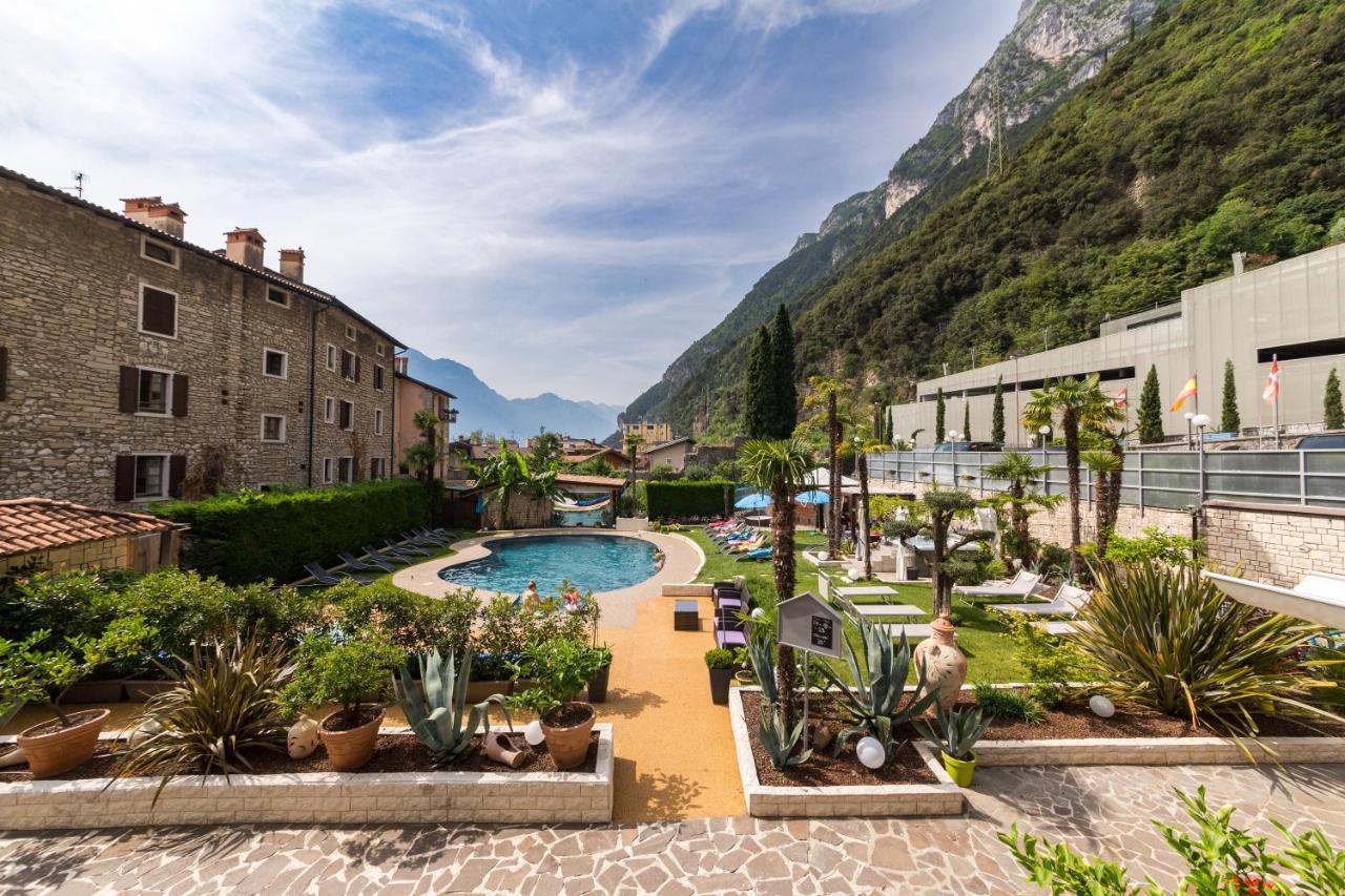 Hotel Canarino Riva del Garda Eksteriør bilde